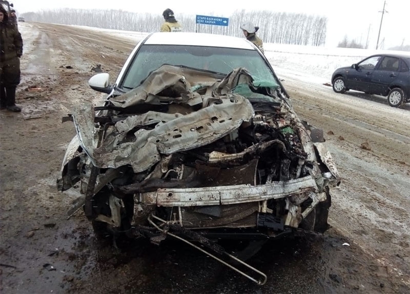 Авария в Кушнаренковском районе: столкнулись ЗиЛ и Chevrolet, пострадали водитель и его сын