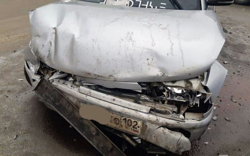 Авария в Уфе: два водителя не поделили дорогу