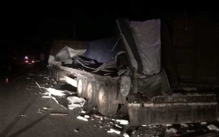 Авария в Кармаскалинском районе: водителю КамАЗа оторвало ноги