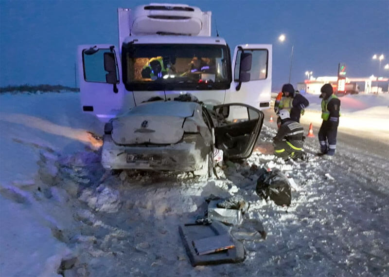 Авария под Уфой: семья с двумя детьми погибла в ДТП с грузовиком