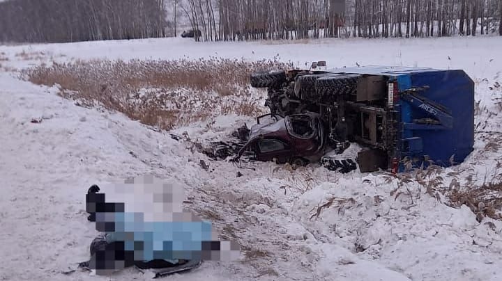 Авария в Краснокамском районе: на автодороге Дюртюли-Нефтекамск столкнулись «ЗАЗ Шанс» и «КамАЗ»