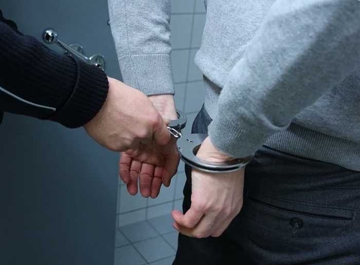 В Кугарчинском районе иностранец пытался дать взятку сотруднику полиции