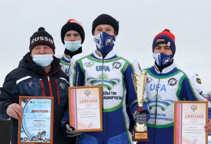 Юниоры из Уфы стали чемпионами России по ледовому спидвею