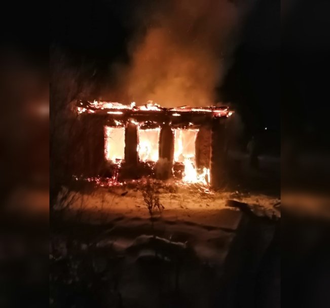 Пожар в Давлекановском районе: в деревянном доме погиб мужчина
