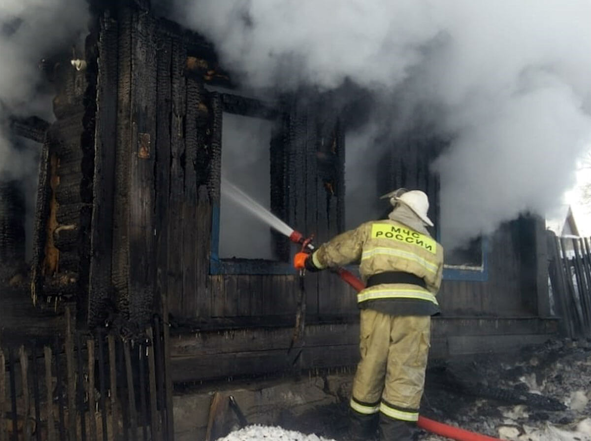 Пожар в Караидельском районе: в селе Байки на пепелище обнаружили мужчину