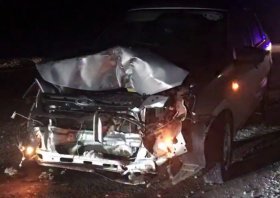 Авария в Кармаскалинском районе: водитель "Лады Калина" въехал в снегоуборщик