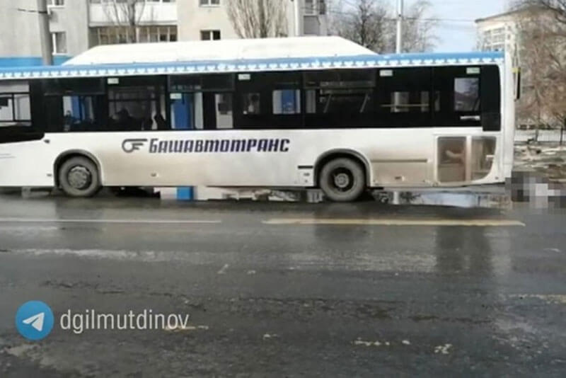 ДТП в Уфе: водитель автобуса насмерть сбил пешехода | видео