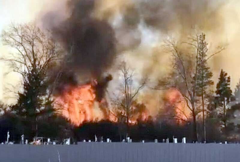 В Туймазинском районе из-за пожара едва не загорелось кладбище