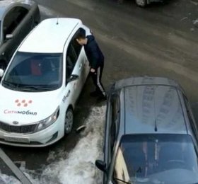 Авария в Уфе: водитель Ford Focus  врезался в мопед
