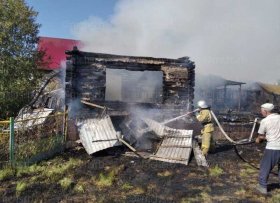 В Башкирии в частном доме сгорели мужчина и женщина