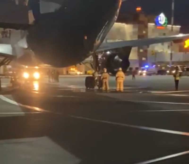 При приземлении в аэропорту «Уфа» у самолета загорелось шасси