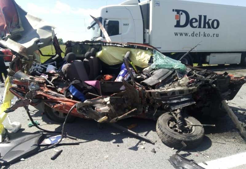 Страшная авария в Кушнаренковском районе: столкнулись «Форд» и грузовик «Скания», погиб ребенок