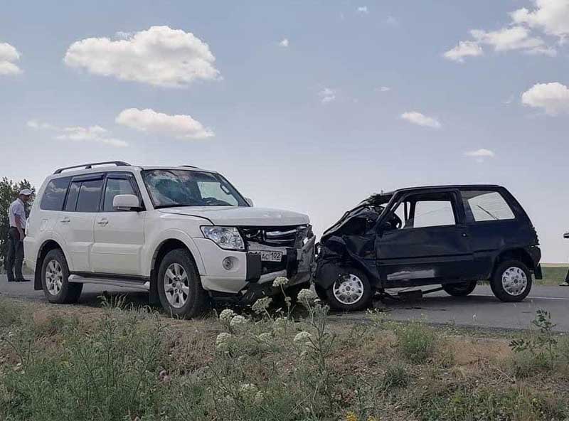 Авария в Хайбуллинском районе Башкирии: водитель «Оки» выехал на "встречку" и врезался во внедорожник