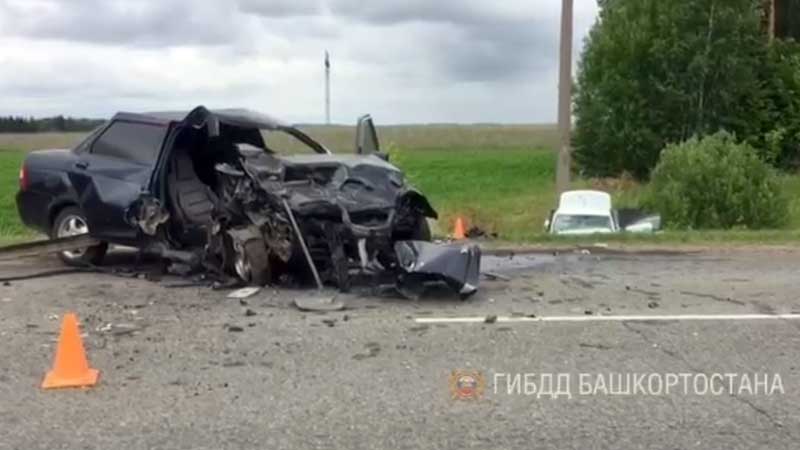Авария в Калтасинском районе Башкирии: столкнулись «Volkswagen Polo» и «Лада Приора», погиб пассажир