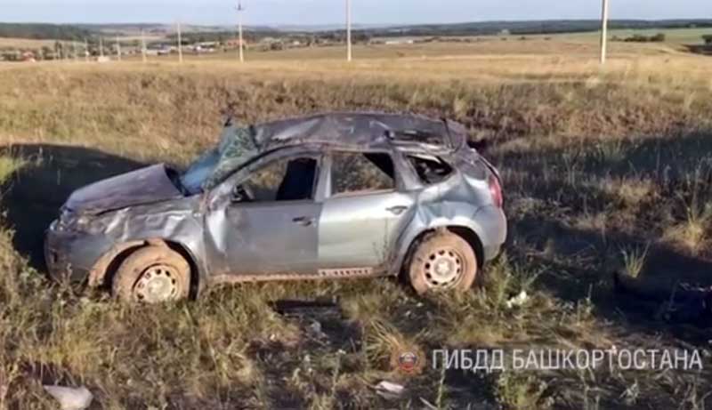 Авария в Бижбулякском районе Башкирии: погиб водитель "Renault Duster", опрокинувшись в кювет