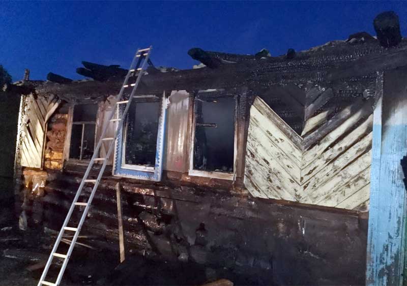 В Татышлинском районе Башкирии сгорел дом многодетной семьи
