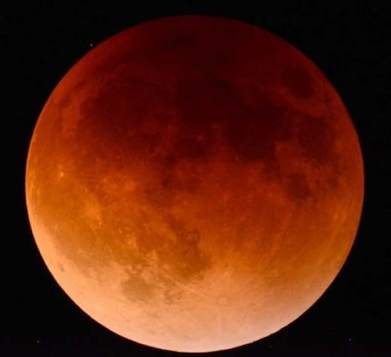 В Башкирии можно будет наблюдать сближение молодой Луны и Венеры