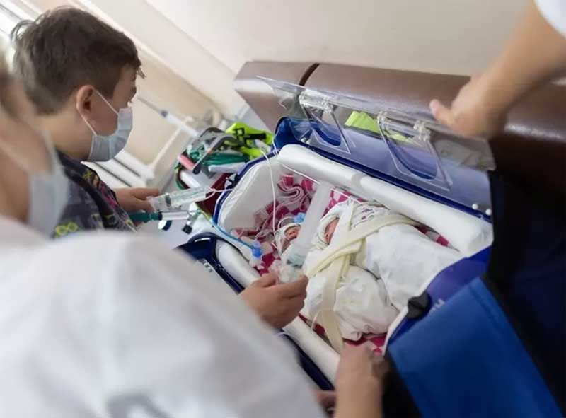В Башкирии благодаря содействию санавиации спасли новорожденных близнецов