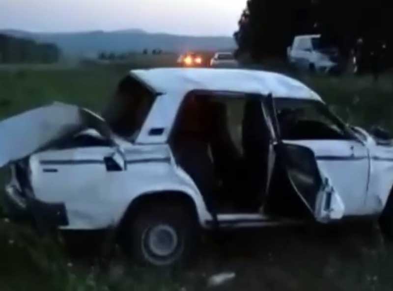 В Учалинском районе Башкирии погибли водитель с пассажиром, опрокинувшись в кювет