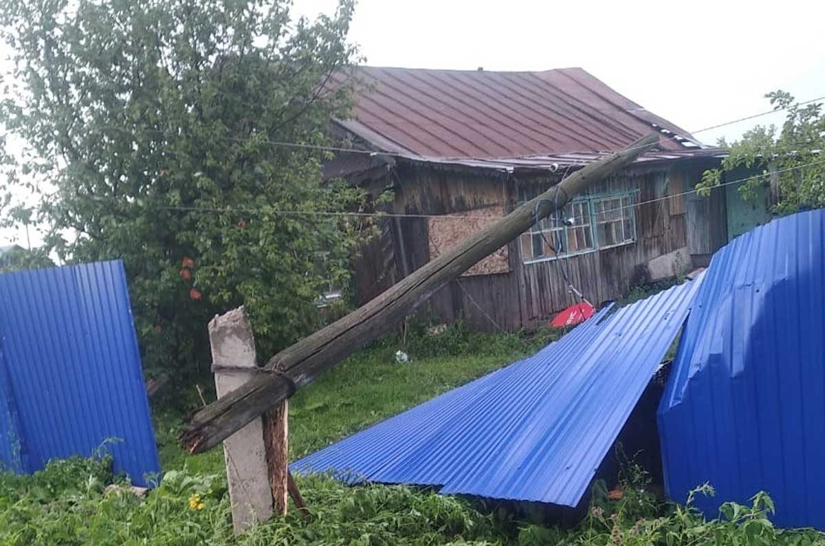 Жители Иглинского района Башкирии из-за урагана почти неделю сидят без электричества