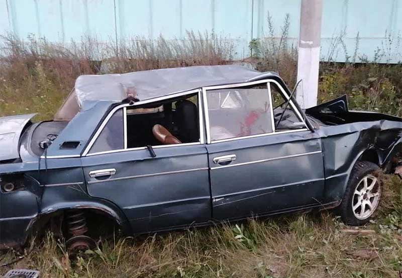 В Иглинском районе Башкирии подростки после катания на авто попали в больницу