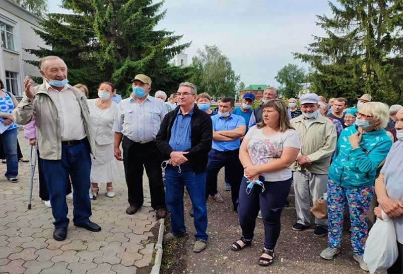 Жители Мечетлинского района организовали сход против объединения райбольниц