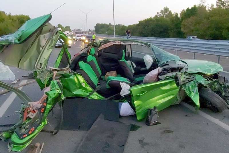 В Уфе погиб водитель "Mazda 2", столкнувшись с попутной "Isuzu"