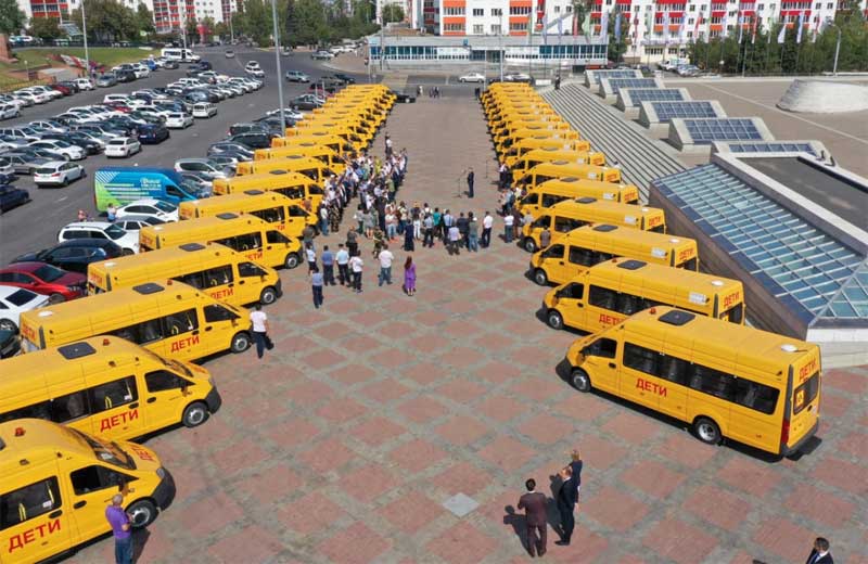 Школы Башкирии получат более 40 новых автобусов