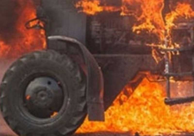 В Ишимбайском районе Башкирии из-за жары загорелся трактор