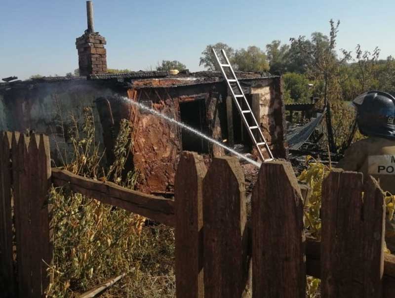 В Башкирии в собственных домах сгорели мужчина и женщина
