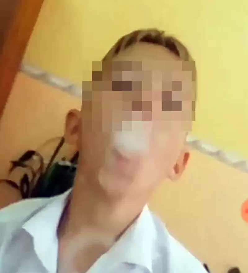В Башкирии два школьника курили прямо во время урока