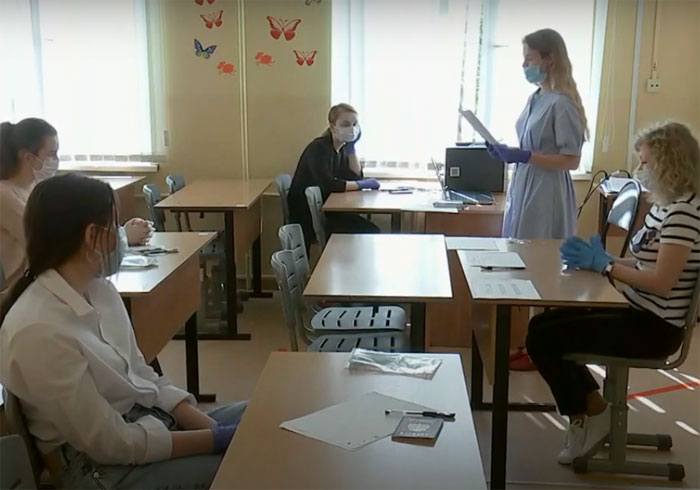 В Башкирии резко выросло число заболевших коронавирусом среди учителей и школьников