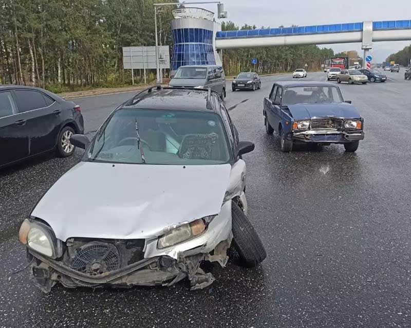 ДТП в Уфе: водитель иномарки врезался в ВАЗ-2107