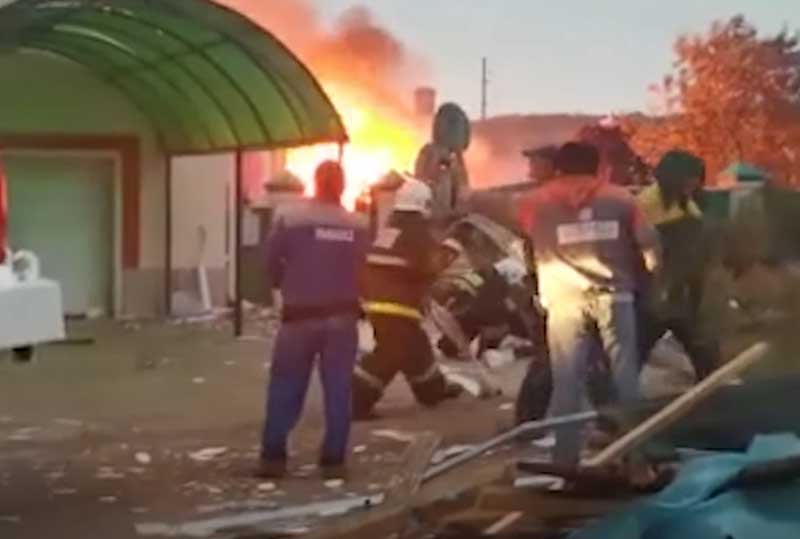 В Башкирии взорвался дом, хозяин находится в реанимации (видео)