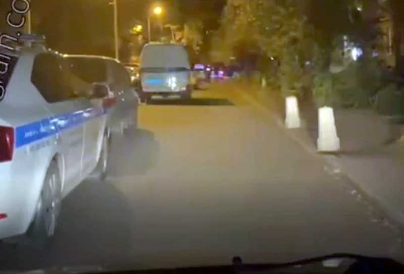 В Башкирии пьяный водитель такси ударил ножом в живот сотрудника ДПС