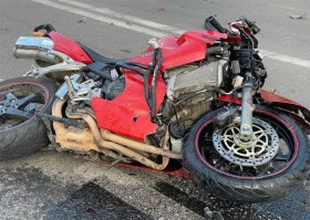 Жесткая авария в Башкирии: в Уфе погиб мотоциклист, столкнувшись сразу с 3 автомобилями (видео)
