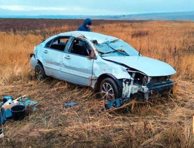 В Башкирии погиб водитель Mitsubishi Lancer, опрокинувшись в кювет