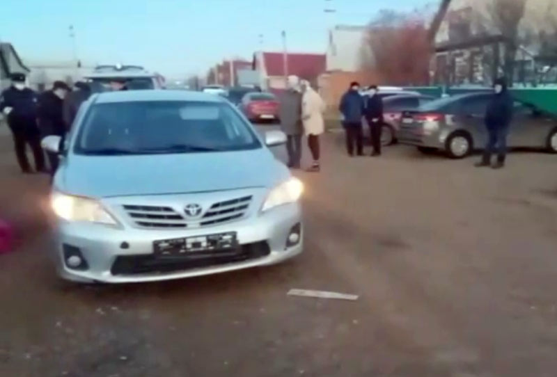 В Башкирии женщина за рулем "Toyota Corolla" насмерть сбила мужчину