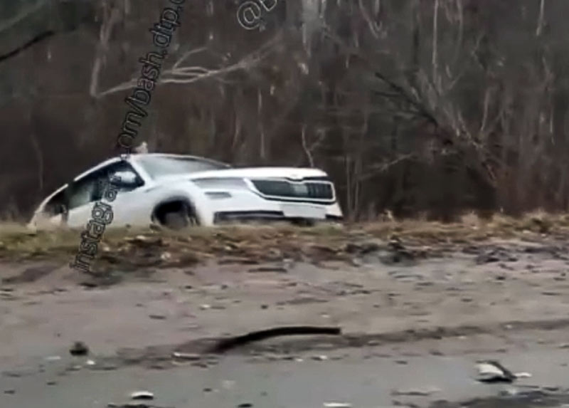 В Башкирии водитель внедорожника спровоцировал массовую аварию (видео)