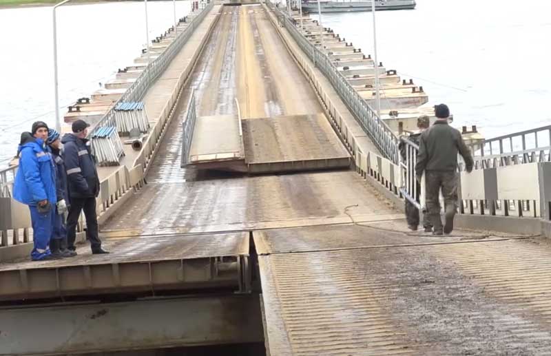 В Башкирии закрыли на зиму понтонный мост через Белую