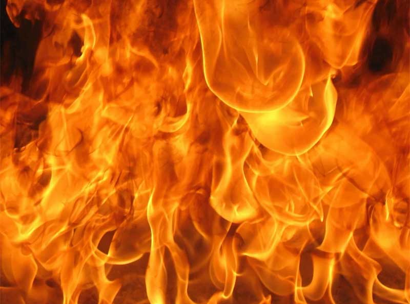В Башкирии, во время пожара в пристрое дома, погиб мужчина