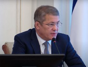 Глава Башкирии обсудил введение новых антиковидных мер