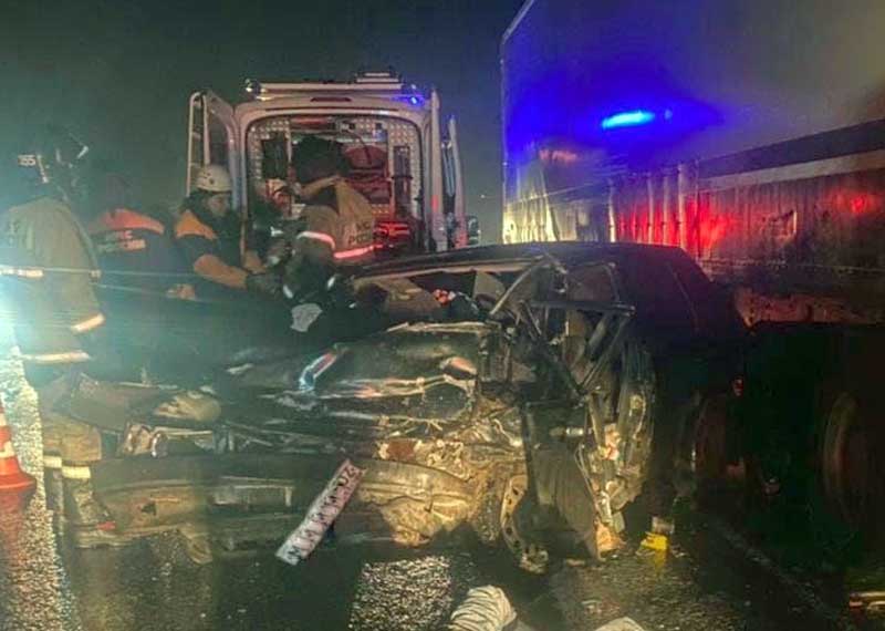 В Башкирии в страшной аварии легковушки и грузовика погиб водитель