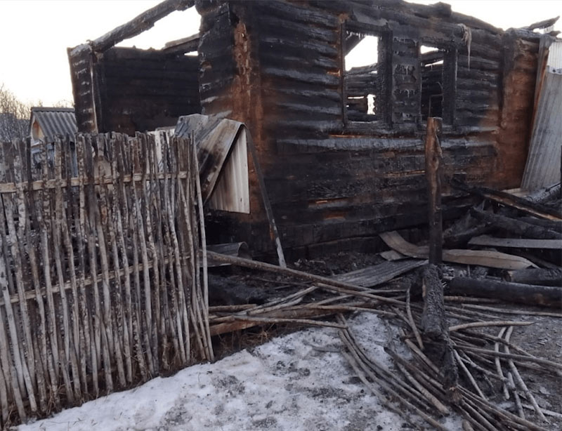 В Бакалинском районе Башкирии пожар оставил без жилья 64-летнего мужчину