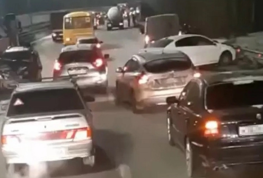 В Башкирии на трассе Уфа-Оренбург произошло 3 автоаварии