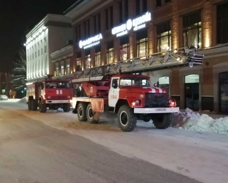 В Уфе произошел пожар в торговом центре