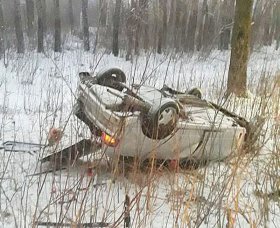 В Абзелиловском районе Башкирии водитель опрокинулся в кювет, погибла пассажирка