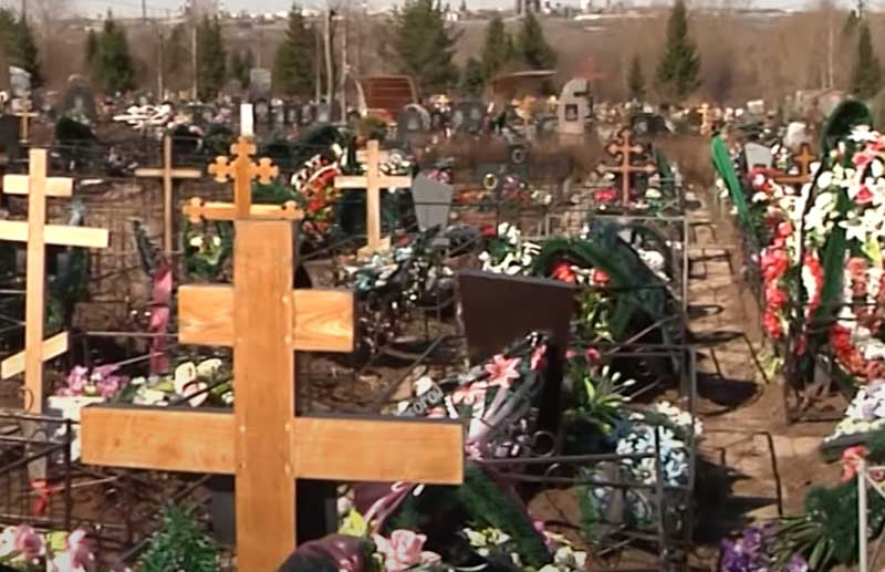 На кладбищах Уфы из-за коронавируса заканчиваются места для захоронений