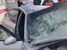 В Уфе в аварии пострадали водитель и пожилая пассажирка