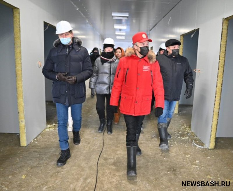 Андрей Назаров ознакомился с ходом строительства инфекционного госпиталя в Сибае
